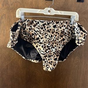 Leopard swim bottoms